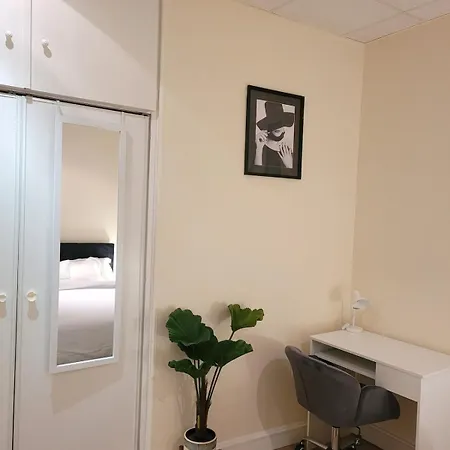 Elegant 2 Pieces - 4 Pers - Gare De 6 Min - Paris-asterix קריי